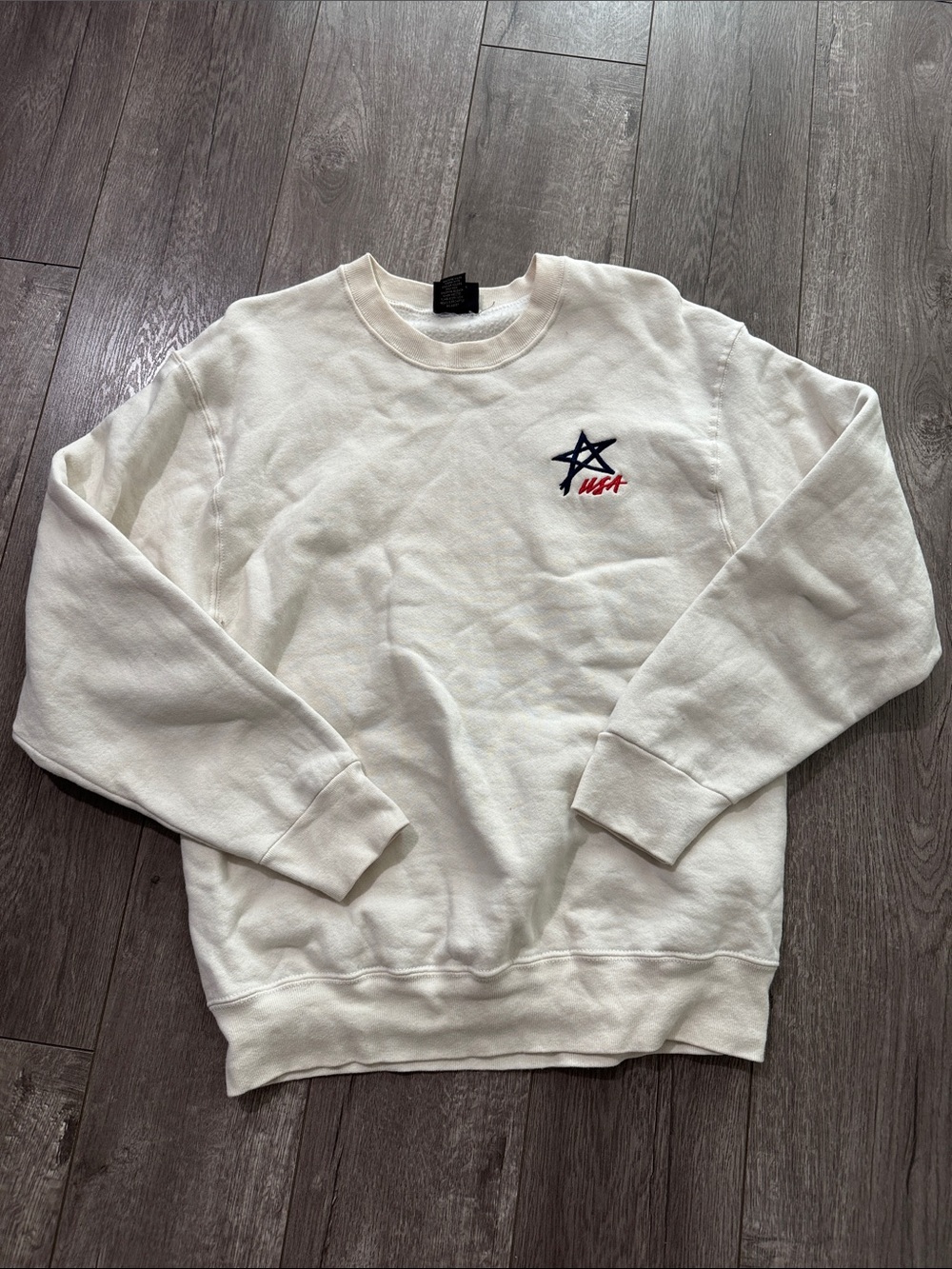 Simple cream USA patriotic pullover sweatshirt M